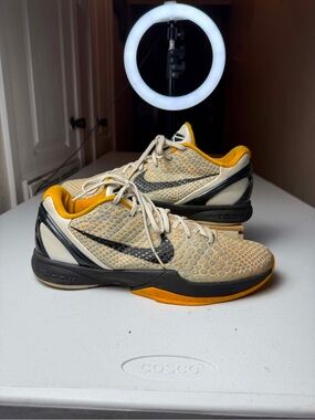 *Preowned* 2011 Nike Kobe 6 VI OG White/Del Sol 429659 103 Size 11.5